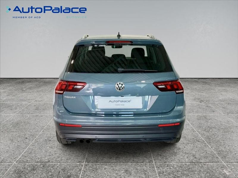 Volkswagen Tiguan 1,5 TSI NAVIGACE - fotka 5 z 23