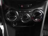 Peugeot 2008 (2014) 1.6 HDI, ČR, servis.kniha, AC - náhled 18
