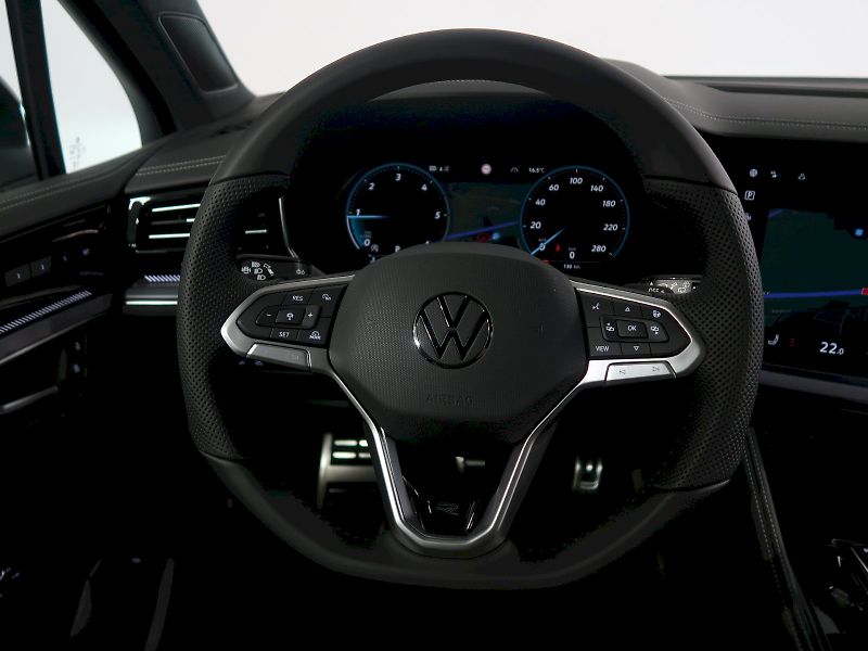 Volkswagen Touareg (2026) R-LINE V6 3,0TDI 170 KW 4MOTIO - fotka 17 z 42