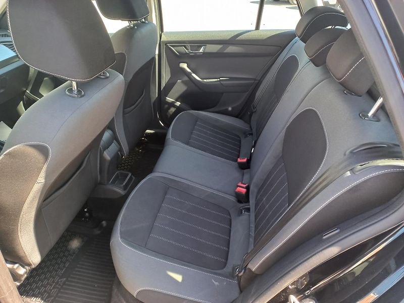 Škoda Fabia (2019) 1.0TSi 81kW DSG ČR DPH - fotka 11 z 18
