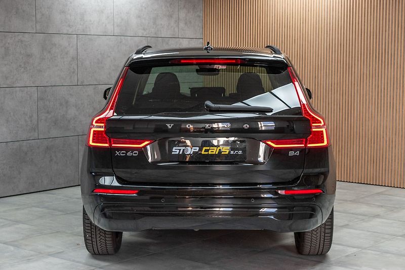 Volvo XC60 B4 ESSENTIAL*TAŽNÉ*KAMERA*DPH* - fotka 5 z 34