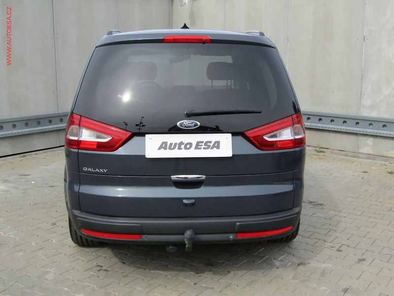 Ford Galaxy (2011) 2.2 TDCi, AC, kůže - fotka 5 z 20