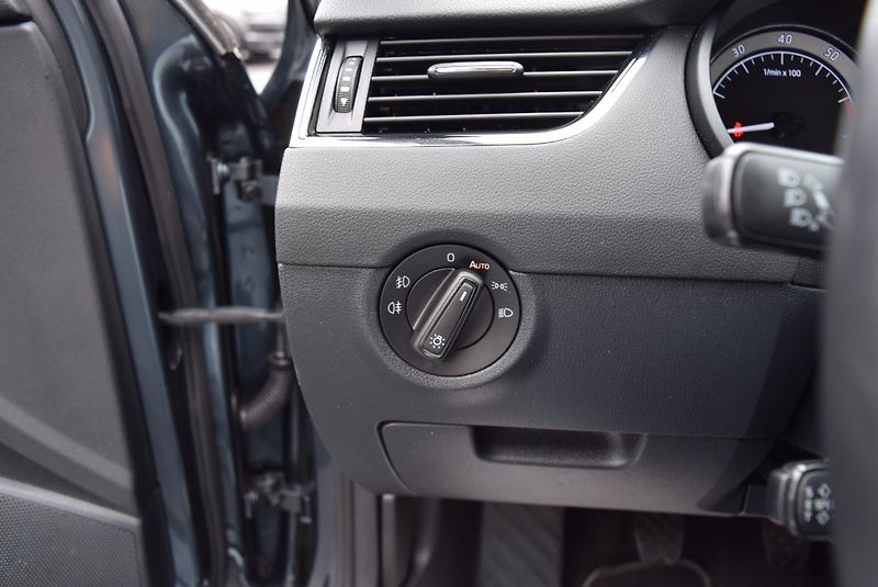 Škoda Octavia (2019) 1.5TSI 110kw STYLE TAŽNÉ SMART - fotka 34 z 45