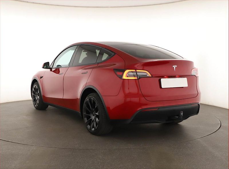 Tesla Model Y (2022) Long Range AWD 79kWh, SoH 92% - fotka 4 z 20