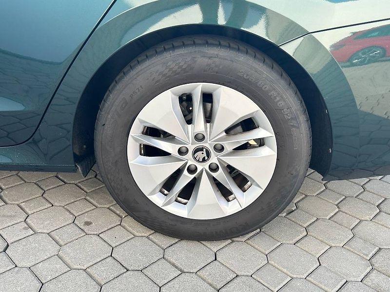Škoda Octavia Selection 6M 1,5 TSI - fotka 22 z 25