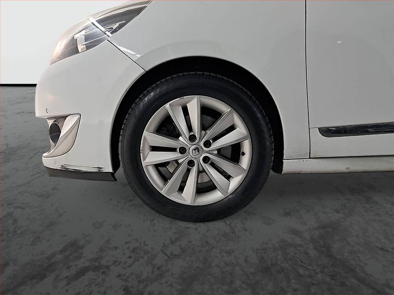 Renault Grand Scénic (2013) 2.0 dCi, Automat, Navi - fotka 15 z 22