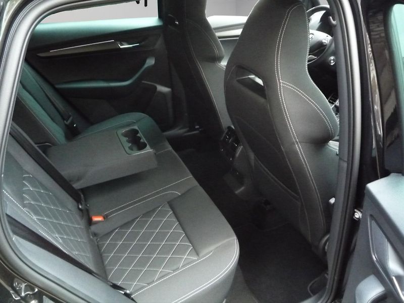 Škoda Karoq (2024) 2,0TSi 140kW DSG 4x4 SportLine - fotka 11 z 20