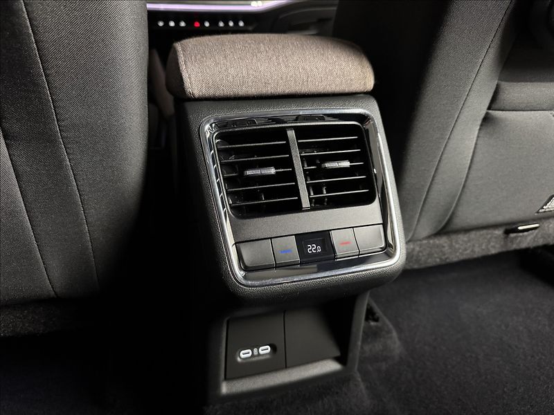 Škoda Enyaq 80 Family Plus Matrix Assist - fotka 16 z 49