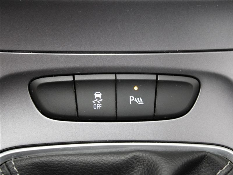 Opel Astra 1,4 i 74kW 2.maj.ČR 127tkm. - fotka 14 z 16