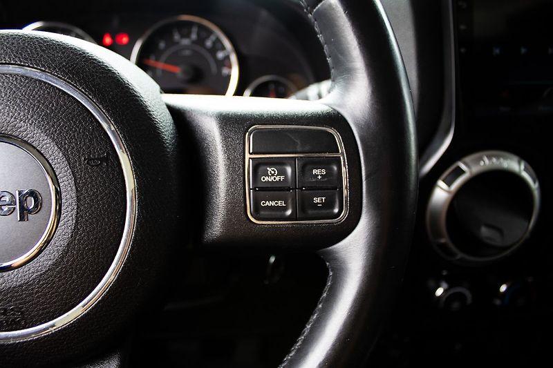 Jeep Wrangler - fotka 12 z 22