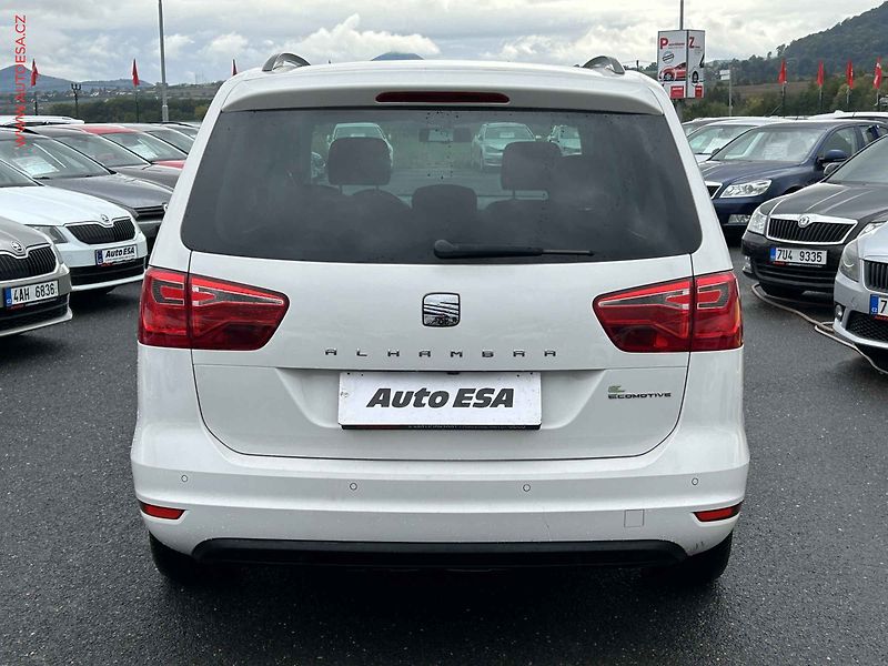 Seat Alhambra (2012) 2.0 TDi, Style, autoAC - fotka 5 z 18