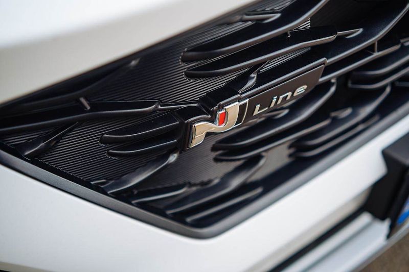 Hyundai Kona (2023) N-Line 1.6 T-GDI - fotka 10 z 31