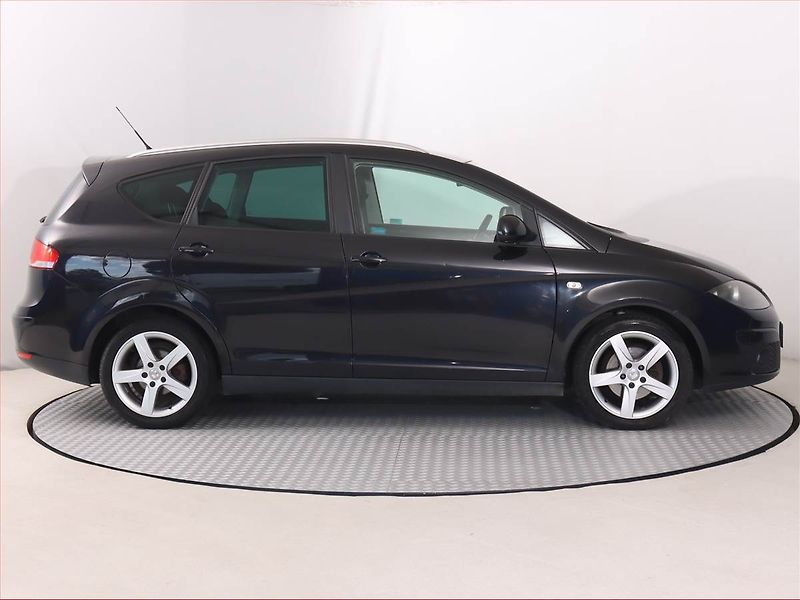 Seat Altea (2011) 1.9 TDI, Serv.kniha, Tempomat - fotka 6 z 17
