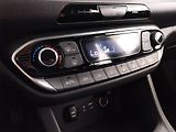 Hyundai i30 (2018) Go! 1.4 T-GDI, ČR,1.maj - náhled 24