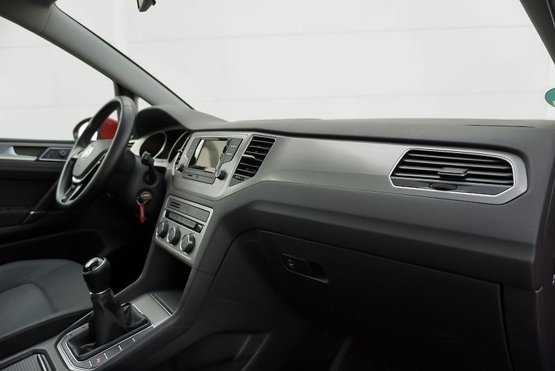 Volkswagen Golf Sportsvan 1.4 TSI - fotka 24 z 32