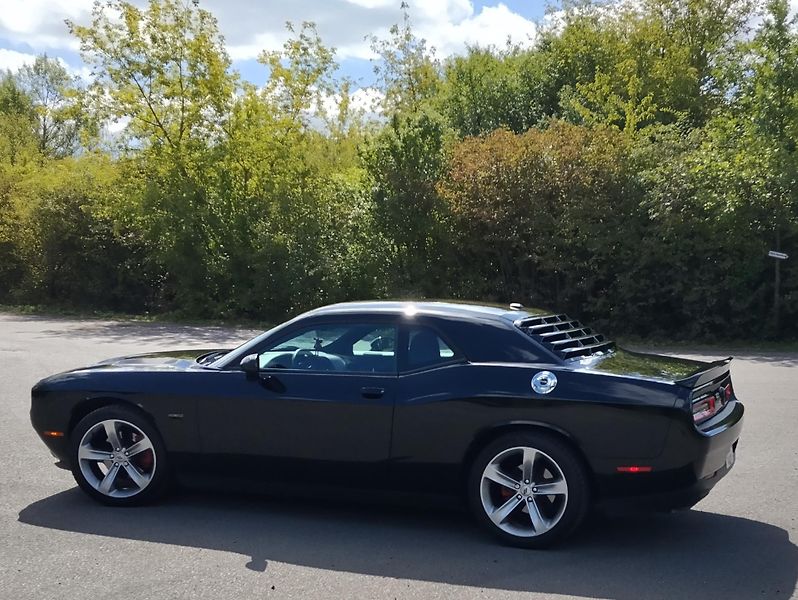 Dodge Challenger (2018) HEMI 5,7 manuál - fotografie inzerátu