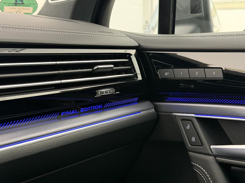 Volkswagen Touareg 3.0Tdi*210kw*DPH*Final-Edition - fotka 31 z 50