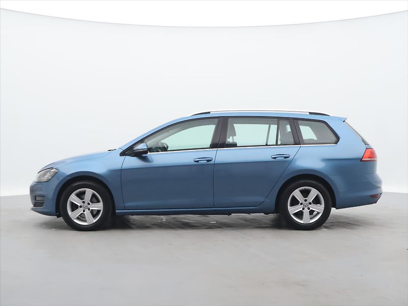 Volkswagen Golf 1,6 TDI 77kW Comfortline CZ - fotka 4 z 30