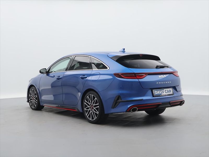 Kia ProCeed 1.6 T-GDI 150kW GT DCT - fotka 4 z 27