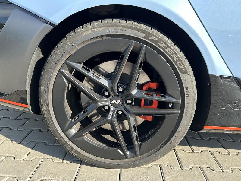 Hyundai Ioniq 6 N EVERYDAY 84kWh 4x4 478kW - fotka 4 z 36