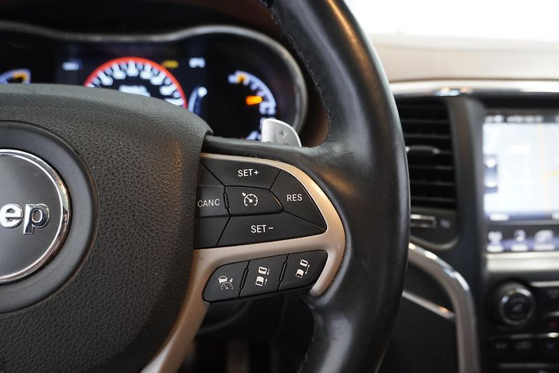 Jeep Grand Cherokee 3,0 MJT V6 4X4 AUTOMAT - fotka 22 z 33