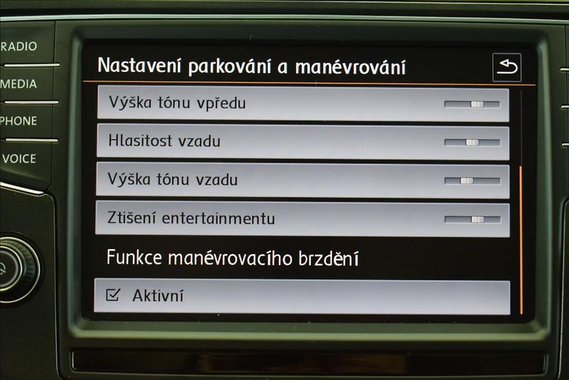 Volkswagen Tiguan 2,0 TDI, DSG,Head Up,Virtual, - fotka 29 z 55