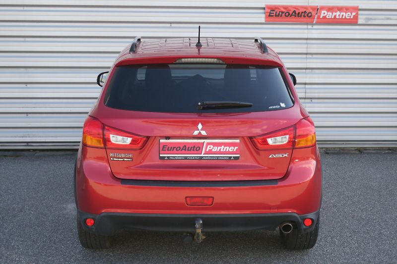 Mitsubishi ASX (2015) INTENSE+ 1.6 DI-D 4WD - fotka 2 z 50