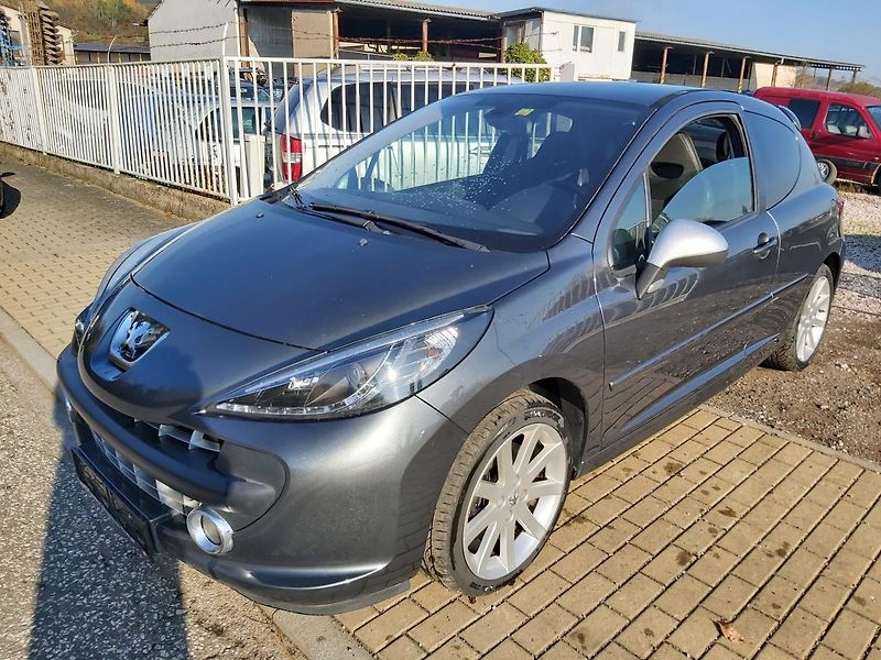 Peugeot 207 (2009) 1,6 128 KW  GTI - fotka 6 z 27