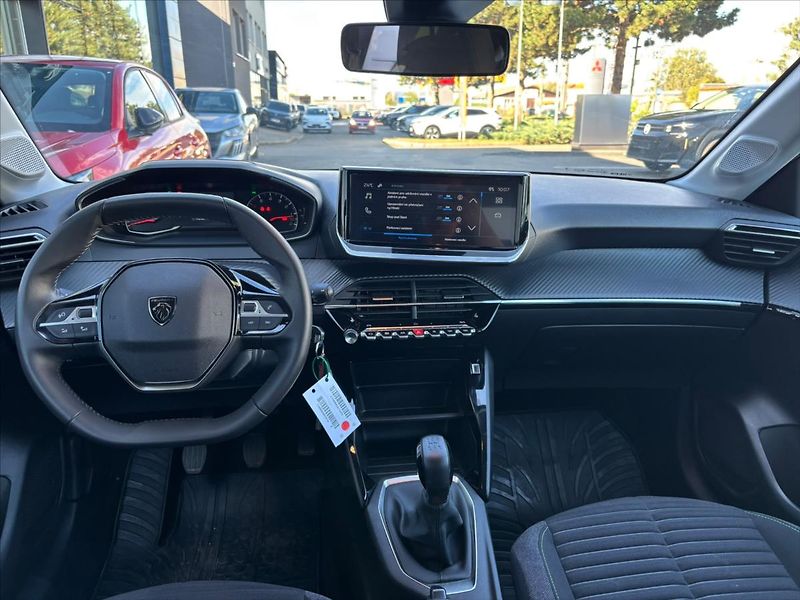 Peugeot 208 1,2 PureTech  Active-Manuál 5k - fotka 13 z 19