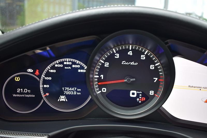 Porsche Panamera (2017) Turbo/CZ/Záruka/Bose/Carbon - fotka 25 z 66