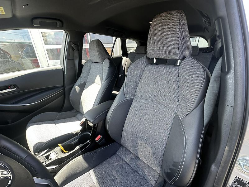Toyota Corolla (2025) TS 1.8 HEV STYLE MY25 - fotka 10 z 23