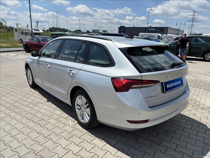 Škoda Octavia 2,0 TDI 85kW Ambition - fotka 3 z 38