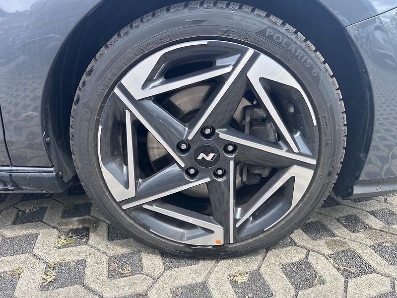 Hyundai i30 1,5 T-GDI N Line - fotka 11 z 12