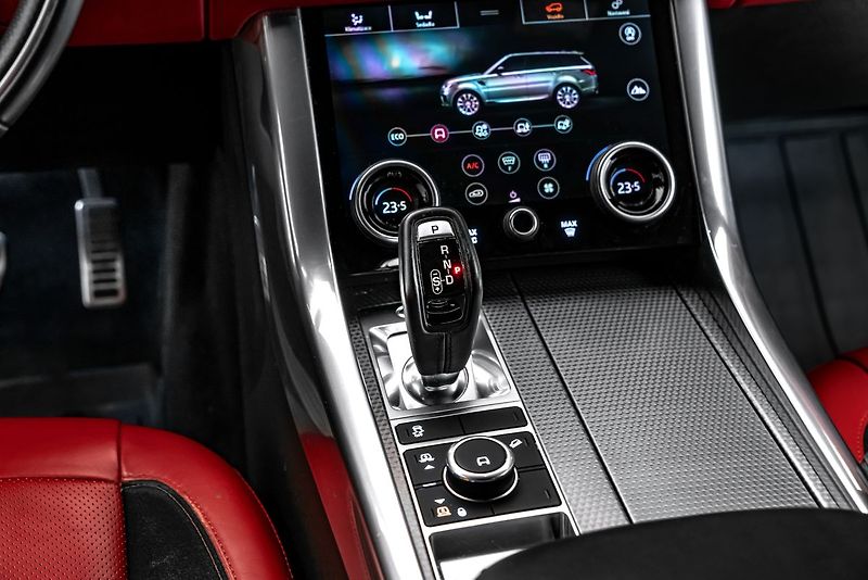 Land Rover Range Rover Sport HSE - fotka 17 z 20