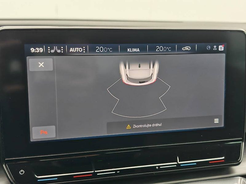 Cupra Formentor 6MP 1,5 TSI - fotka 15 z 24