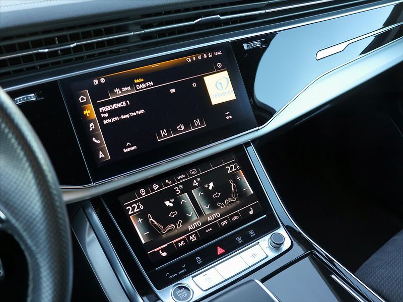 Audi Q7 3,0 TDI Quattro Tiptronic S li - fotka 20 z 36