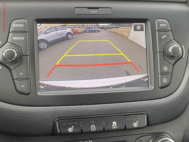 Kia Ceed (2017) 1.6 GDi, AC, navi, kamera - fotka 17 z 18