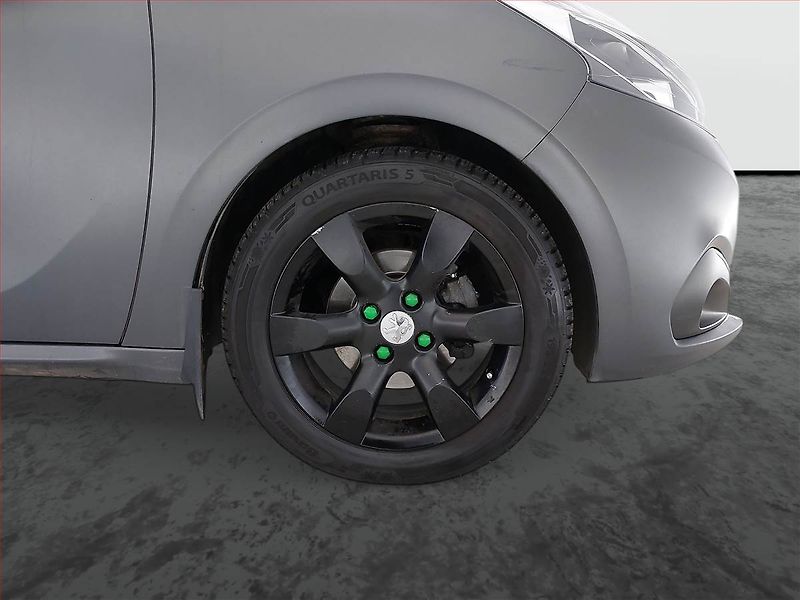 Peugeot 208 (2016) 1.2 PureTech, Navi, Tempomat - fotka 12 z 15