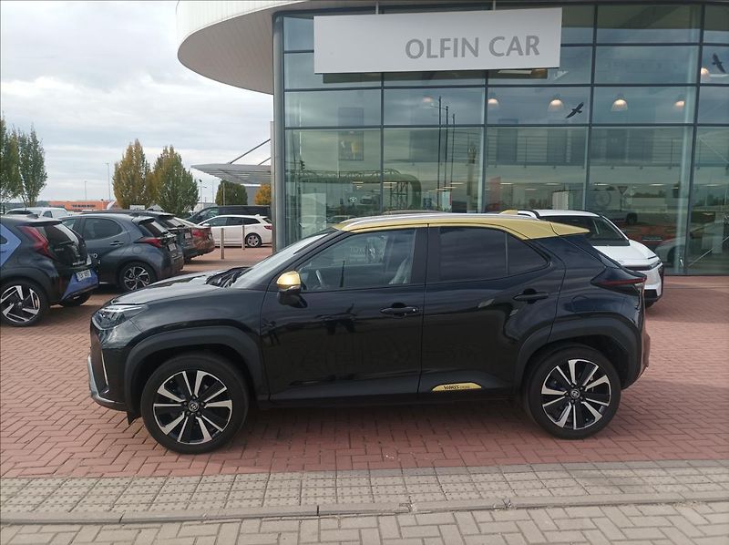 Toyota Yaris Cross 1,5 Premiere Edition - fotka 2 z 25
