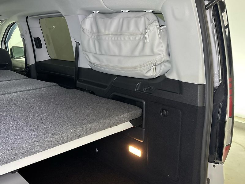 Volkswagen Caddy California Maxi - fotka 28 z 30