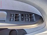 Volkswagen Touran (2011) 1.4TSi, Xenon, výhř.sed. - náhled 12