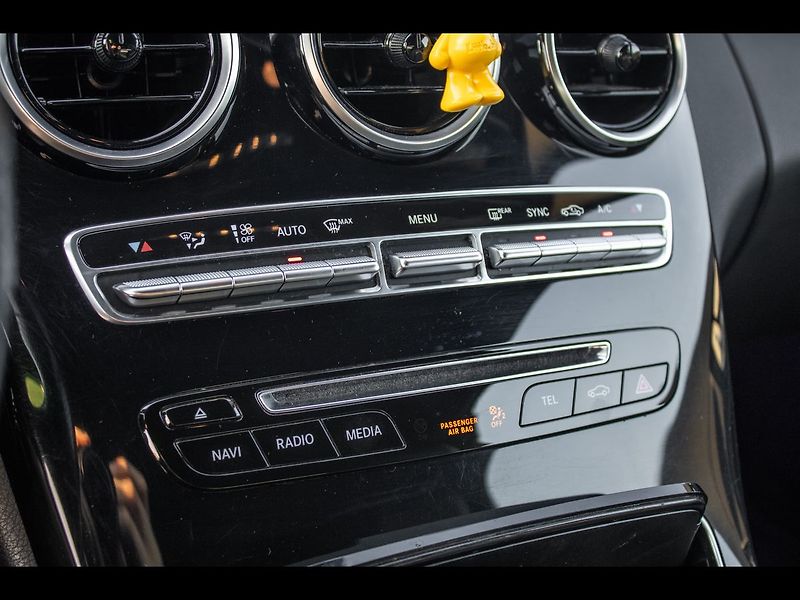 Mercedes-Benz Třídy C 4MATIC 2016 - fotka 13 z 30