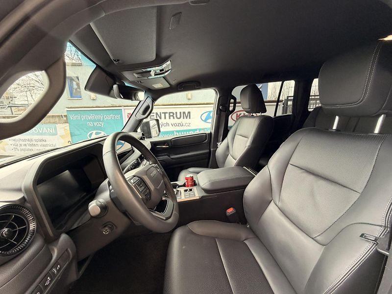 Toyota Land Cruiser 2.8-INVINCIBLE-ZÁRUKA-DPH - fotka 14 z 77