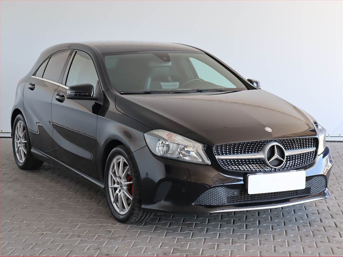 Mercedes-Benz Třídy A A 220 4MATIC, 4X4, Automat