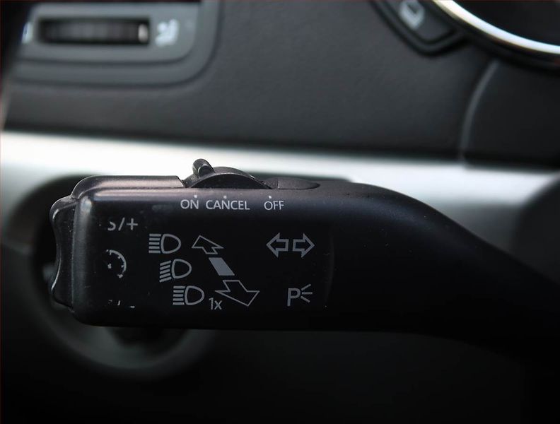 Škoda Yeti (2013) Elegance 1.4 TSI, Automat - fotka 17 z 21