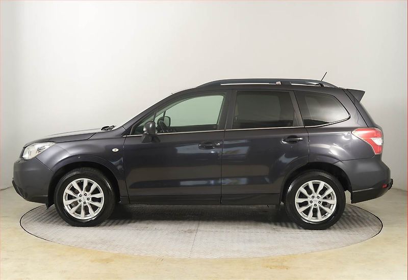 Subaru Forester (2015) 2.0 d, 4X4, Serv.kniha, Navi - fotka 3 z 17