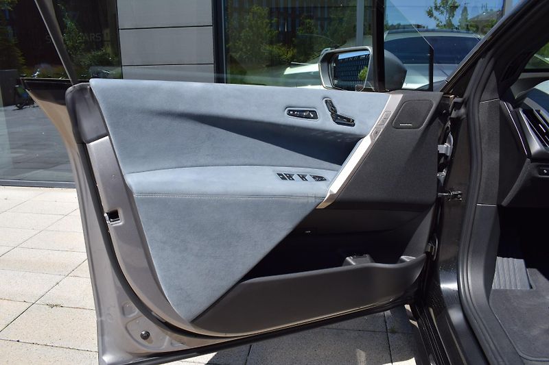 BMW iX (2024) iX40xD/pano/360 - fotka 20 z 46