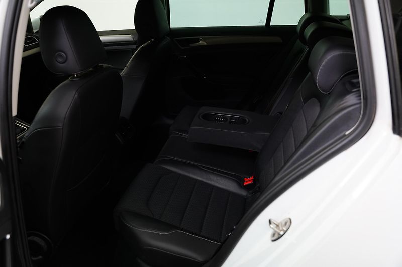 Volkswagen Golf - fotka 22 z 24