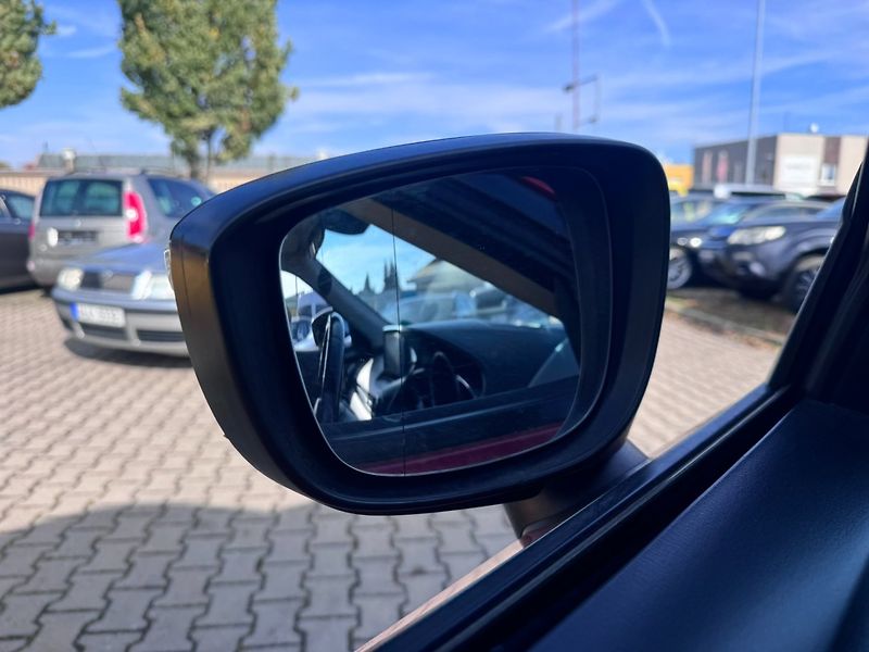 Mazda CX-3 (2016) 2,0i 110 KW TOP REVOLUTION 4X4 - fotka 30 z 45