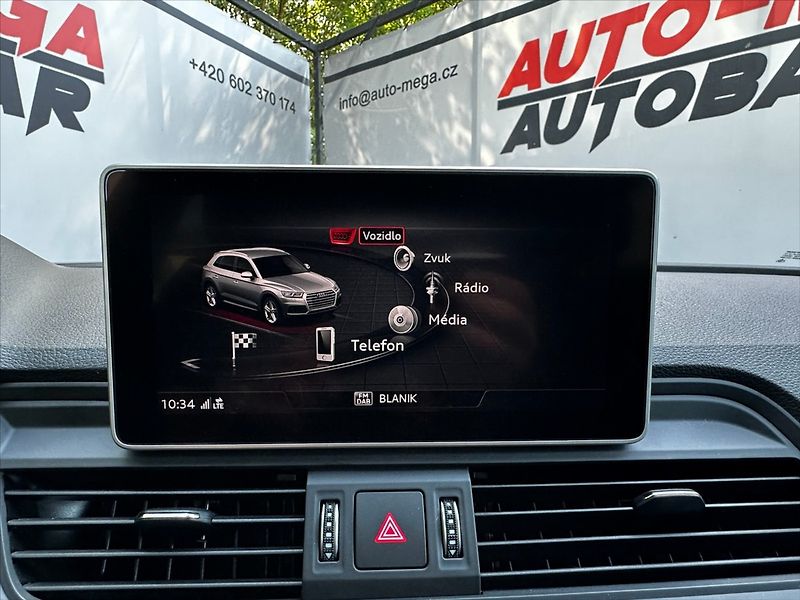 Audi Q5 2,0 TFSi 270kW-VIRTUAL-S Line - fotka 39 z 48